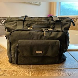 Baggallini travel tote, very good condition, lots of features. 14” x 5” x 12”